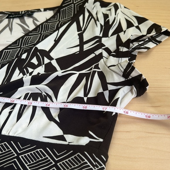 Apt. 9 Black and White Wrap Fitted Blouse - Picture 5 of 7